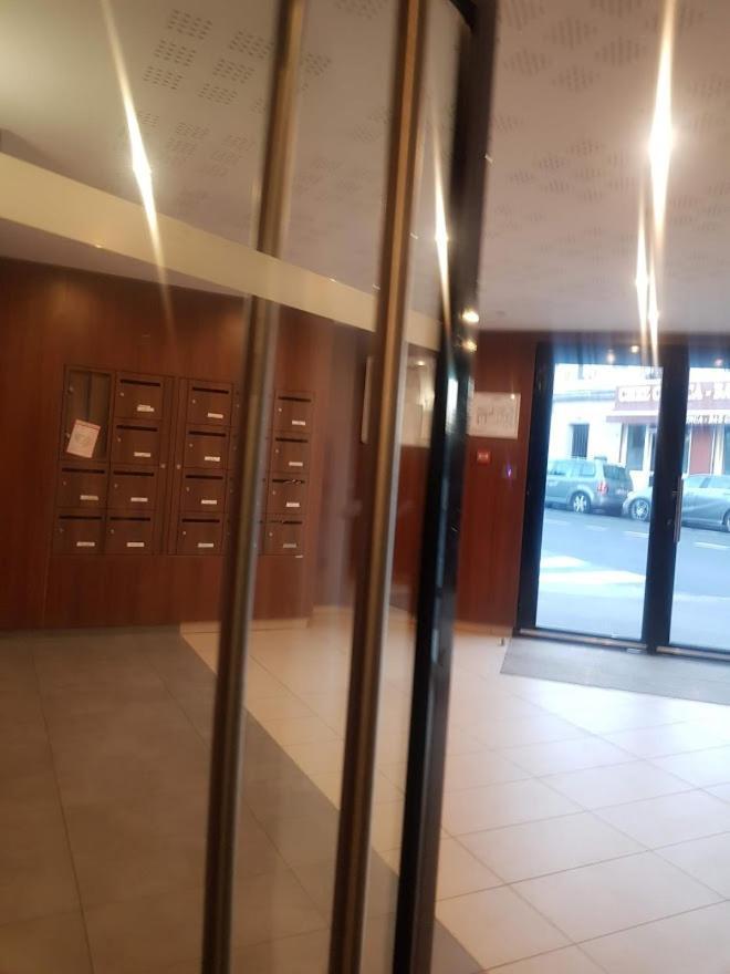 Appart Room Privé Sexy Love Cosy Lib Proche Centre Gare a pied Aulnay-sous-Bois Exterior foto