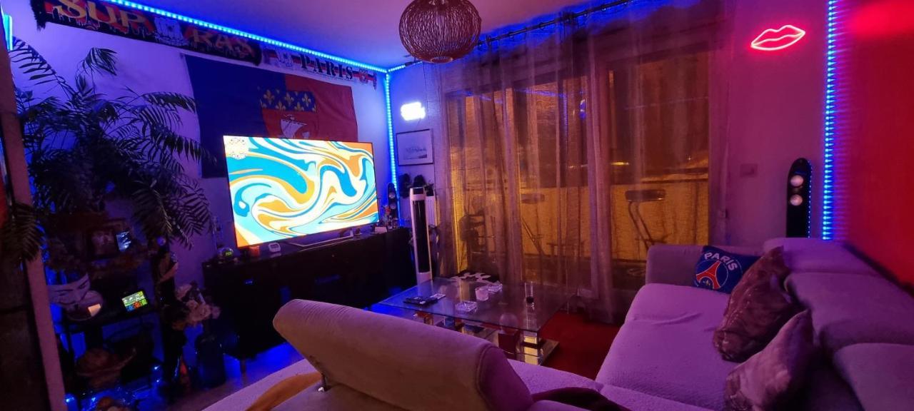 Appart Room Privé Sexy Love Cosy Lib Proche Centre Gare a pied Aulnay-sous-Bois Exterior foto