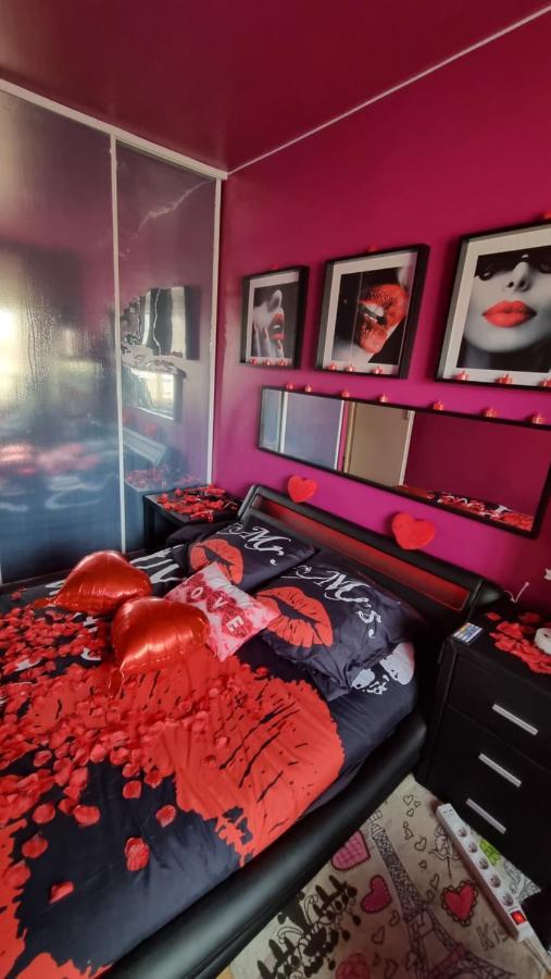Appart Room Privé Sexy Love Cosy Lib Proche Centre Gare a pied Aulnay-sous-Bois Exterior foto