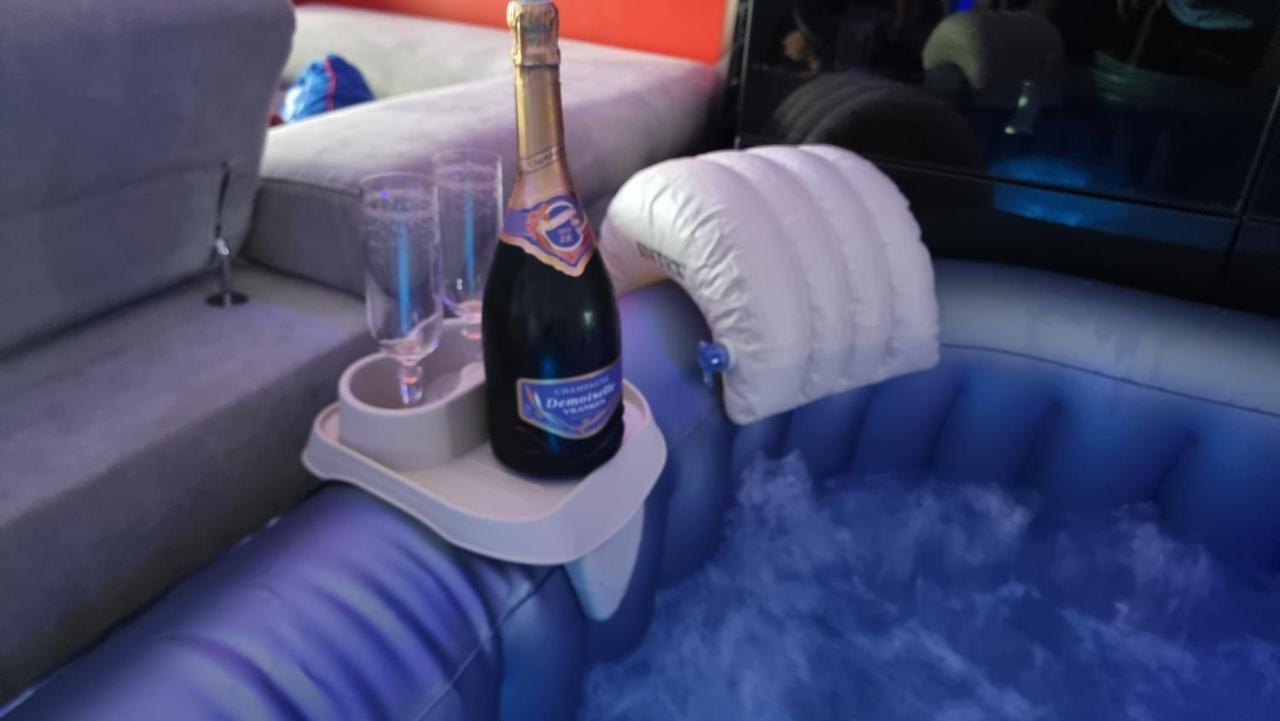 Appart Room Privé Sexy Love Cosy Lib Proche Centre Gare a pied Aulnay-sous-Bois Exterior foto